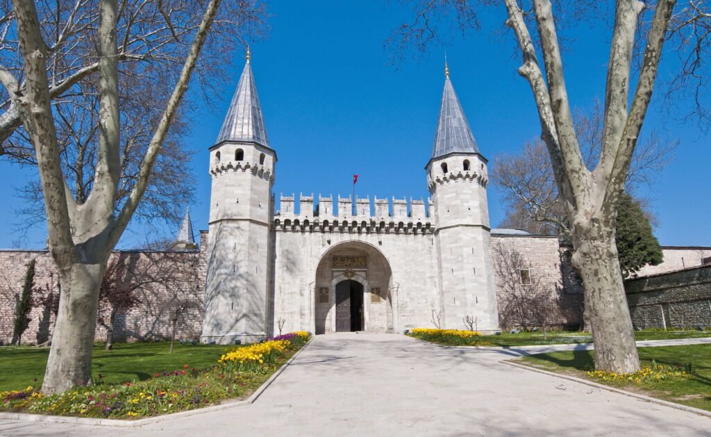 魅力土耳其旅遊-探索古文明的浪漫國度 土耳其 伊斯坦堡 托普卡匹皇宮 shutterstock 77950309