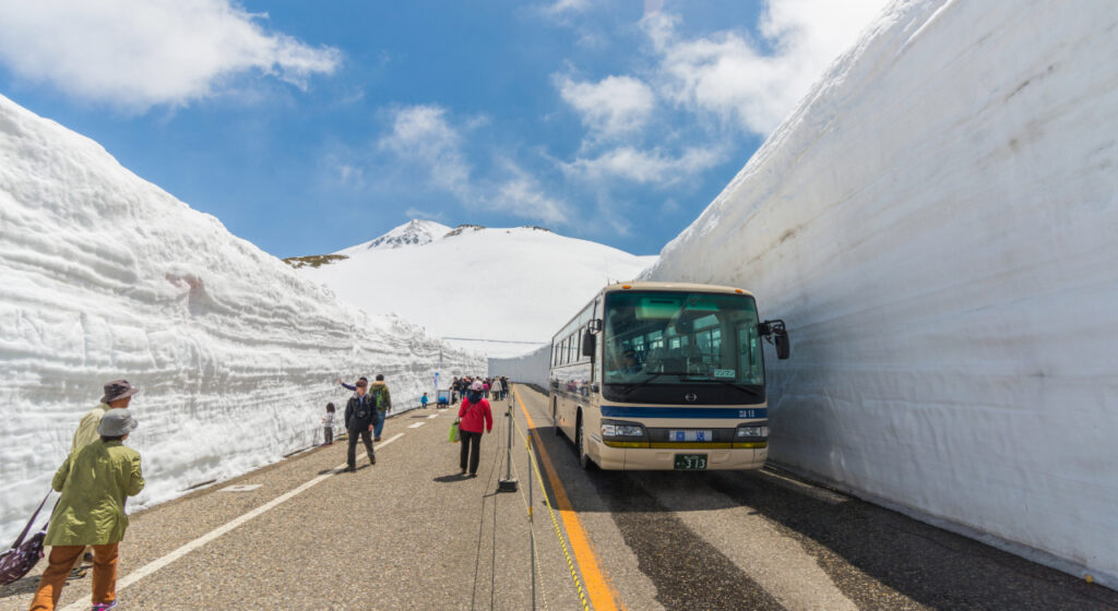 立山黑部雪牆絕景